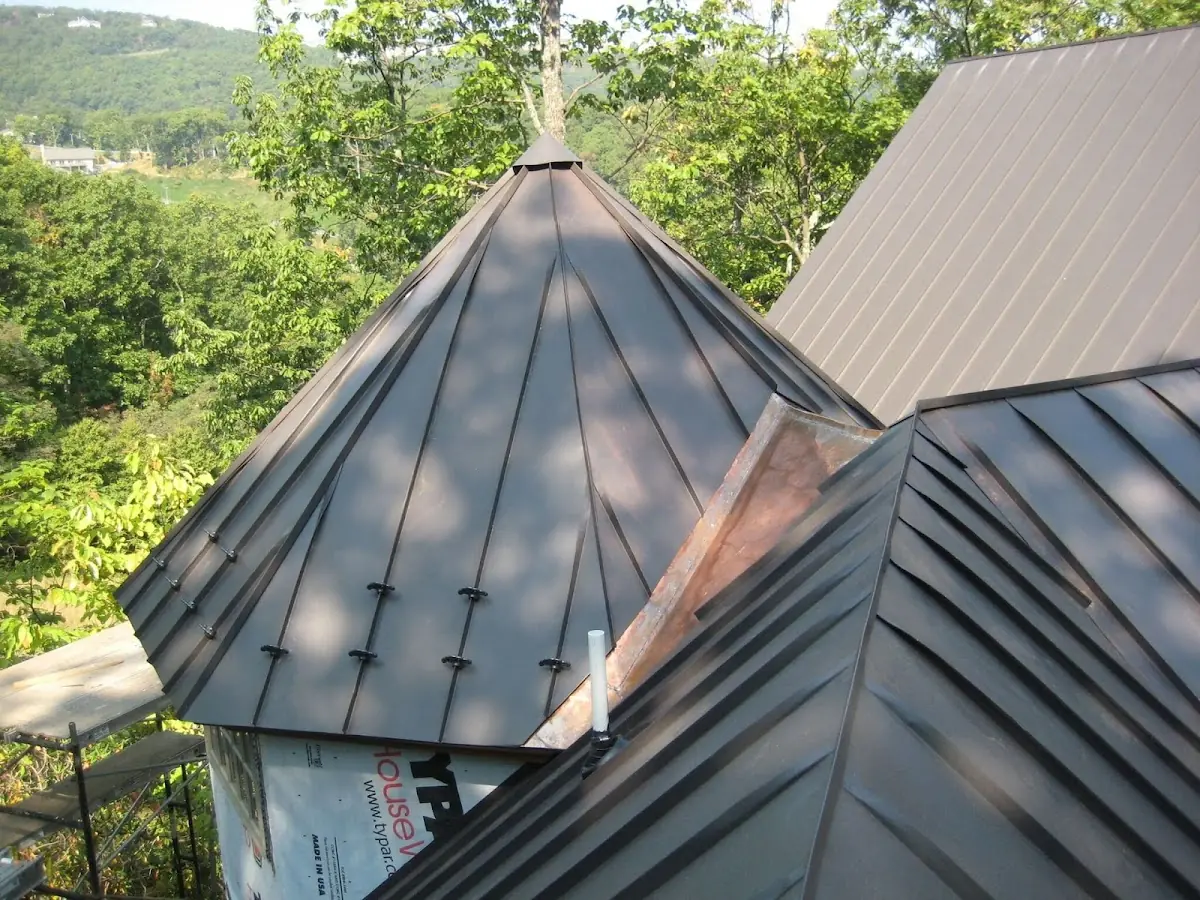 Professional Gutter Cleaning by Craftsman Roofing in Rolling Hills Estates